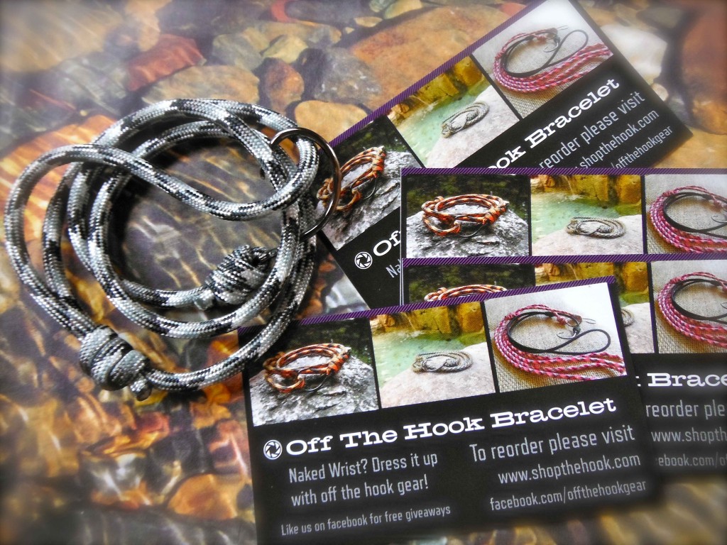 Off the Hook Bracelet Winter Camo